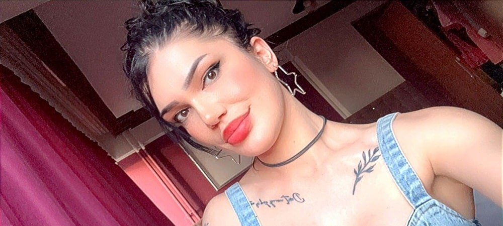 Emine Yılmaz Kayseri'deki Sunuculuk Performansıyla Göz Doldurdu