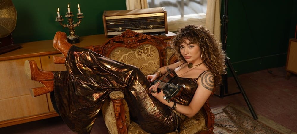 Sena Şener’den yeni dönem: “Aşkından Ölmemeli”
